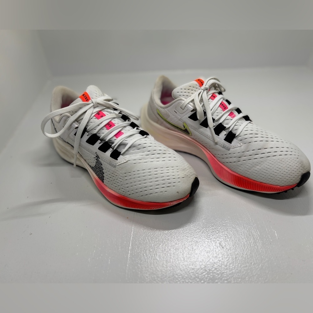 Nike Air Zoom Pegasus 38 Women’s 7.5 White Pink Running Shoes Athletic Trainers - Picture 3 of 11
